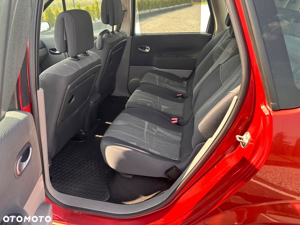 Renault Scenic 2.0 16V Avantage - 22