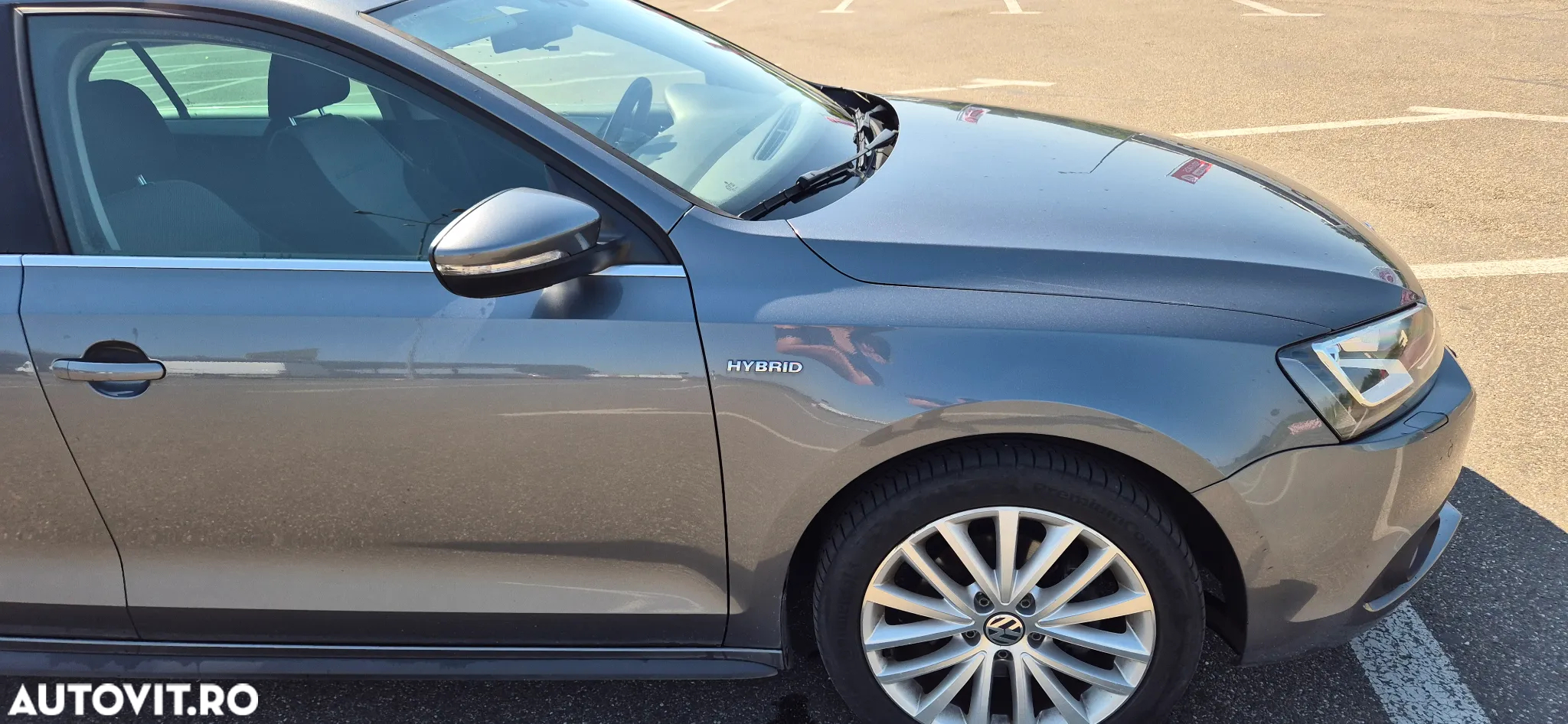 Volkswagen Jetta 1.4 Hybrid DSG Comfortline - 4