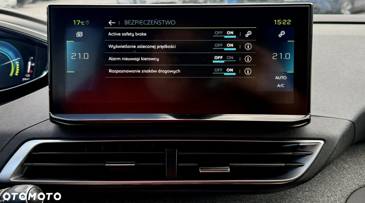 Peugeot 3008 1.6 PureTech HYbrid Allure S&S EAT8 - 26