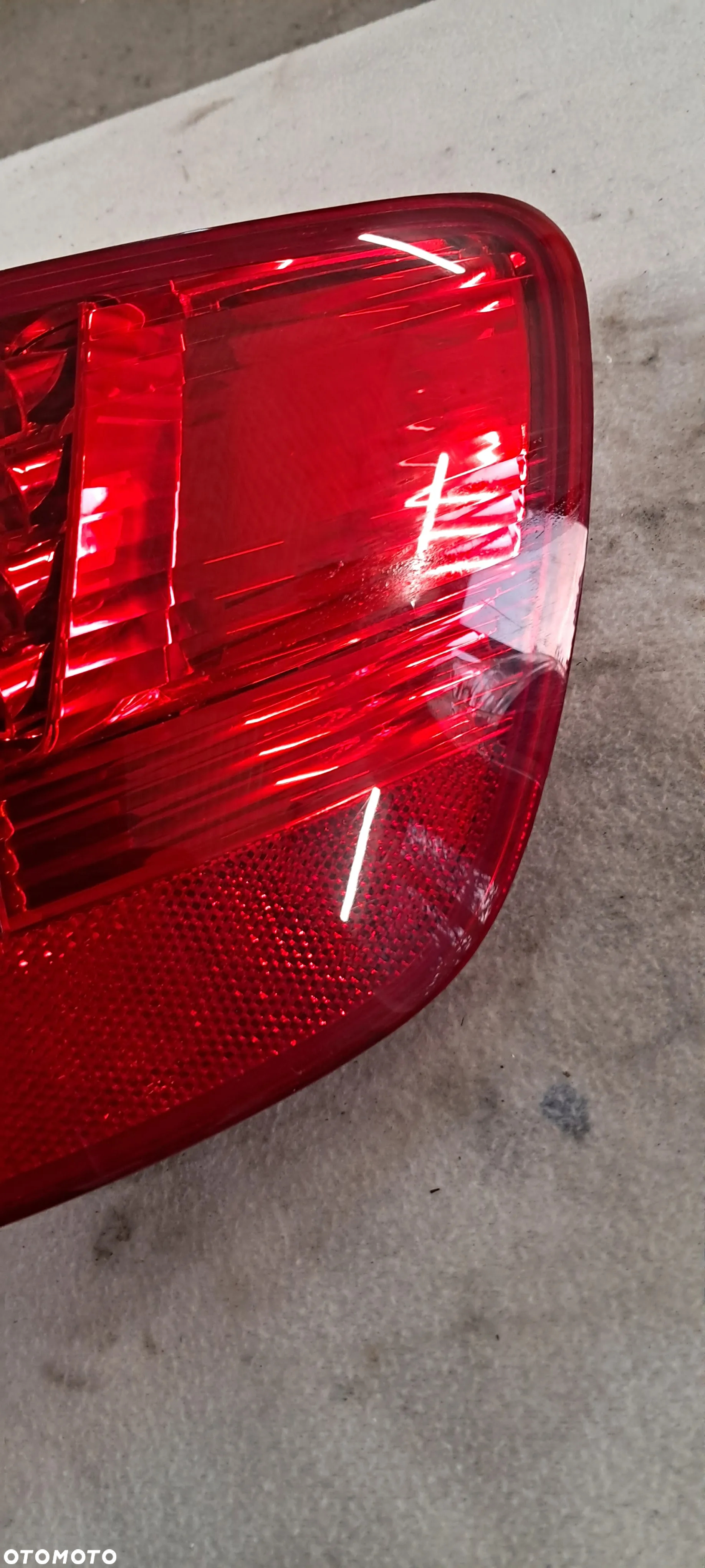 Lampa Tył Tylna LED w Błotnik Prawa Audi A6 C6 Kombi - 5