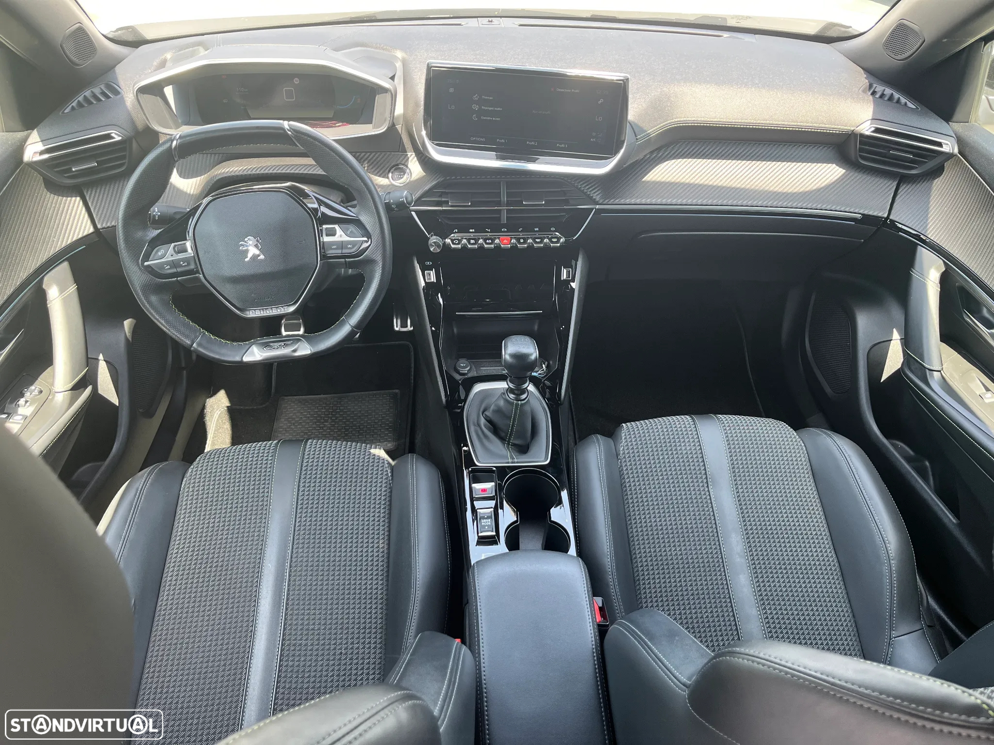 Peugeot 2008 PureTech 130 GT - 11