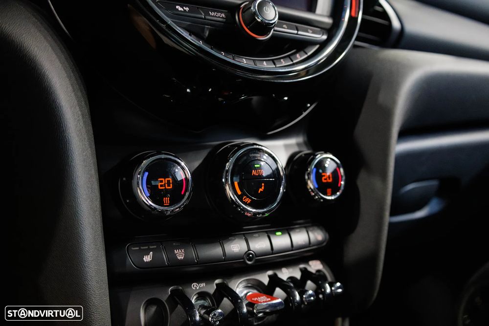 MINI 3 Portas One - 23
