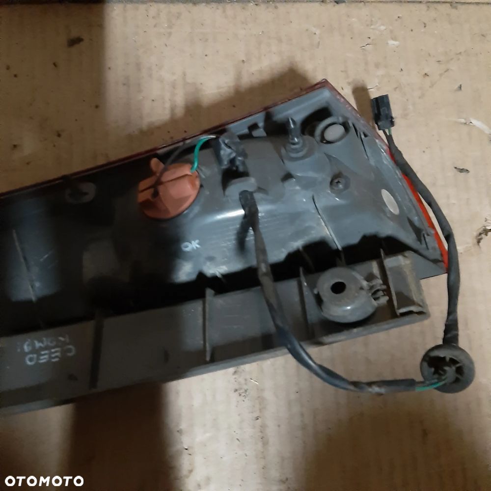 Lampa Tylna Tył Górna + Dolna Lewa Lub Prawa Kia Ceed 06-10 Europa - 18