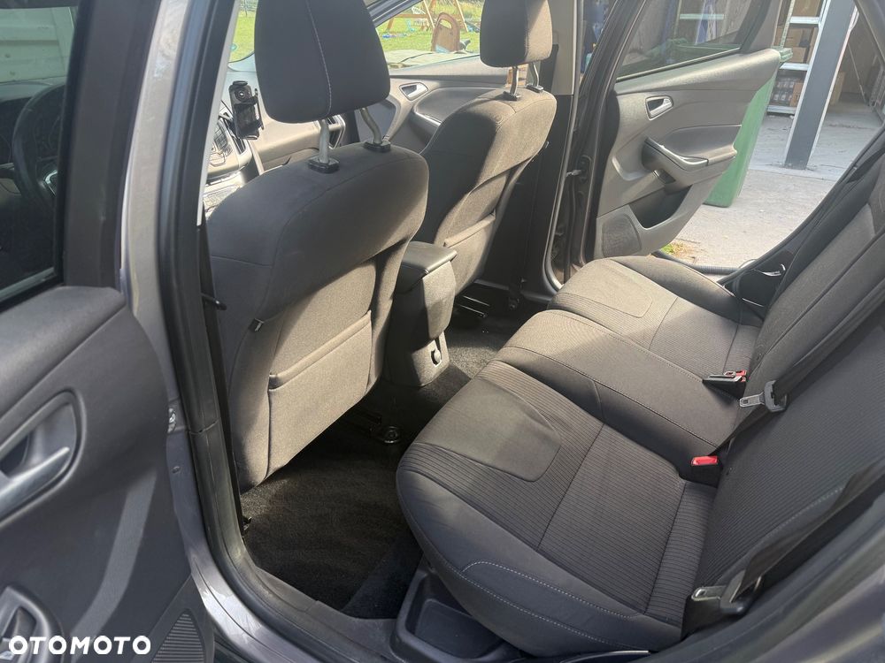 Ford Focus 1.6 TDCi Titanium ECOnetic - 9
