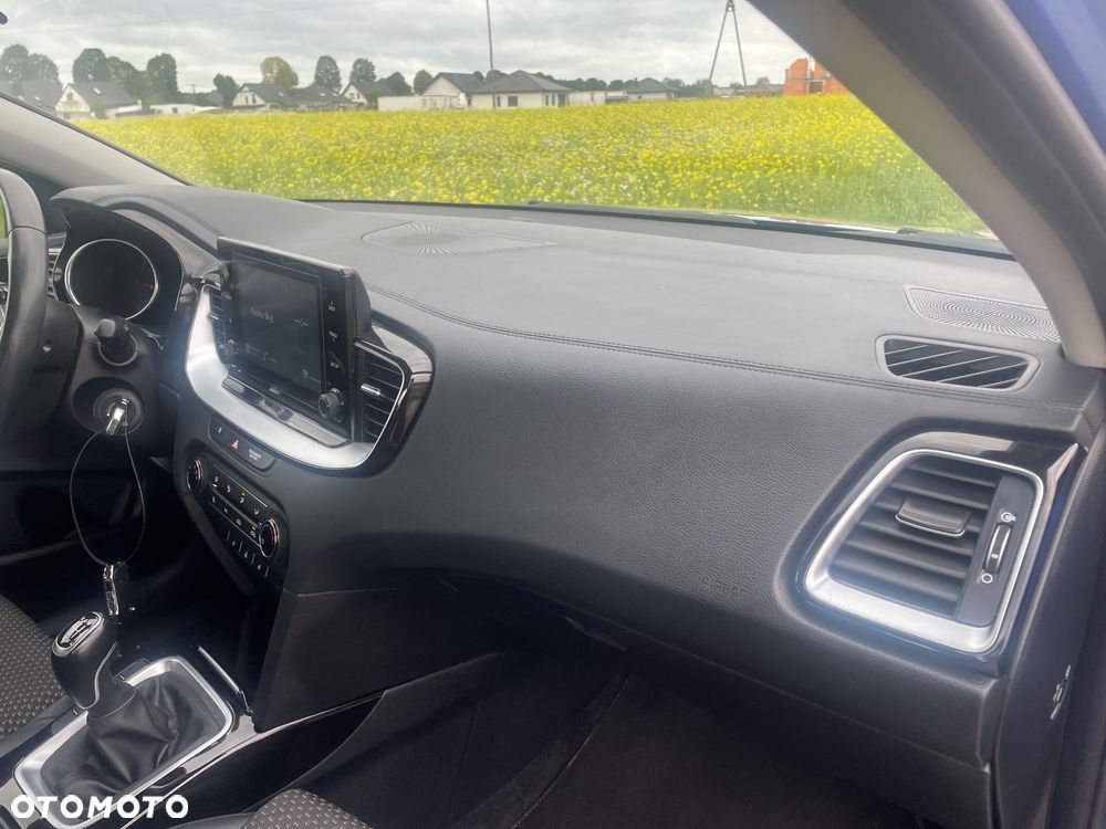Kia XCeed - 17