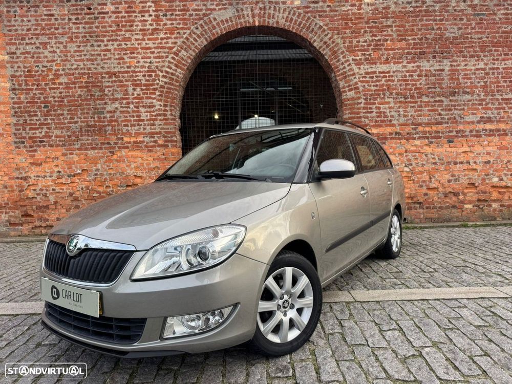Skoda Fabia Break 1.2 TSi Active Plus - 1