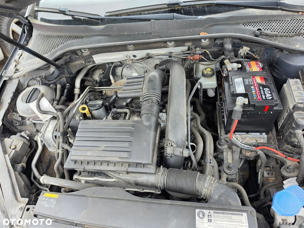 Volkswagen Golf 1.2 TSI BMT Trendline Perfectline - 26