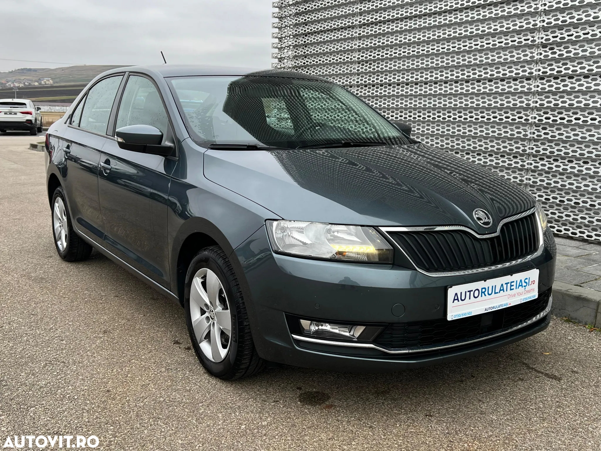 Skoda RAPID 1.0 TSI DSG Style - 2