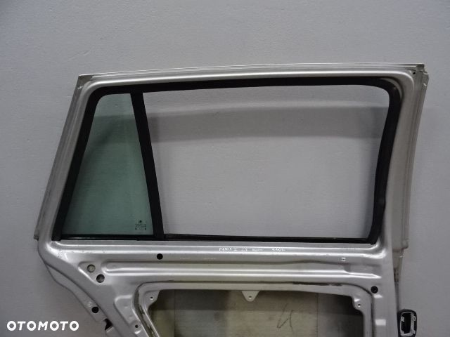 DRZWI PRAWY PRZÓD PRAWE PRZEDNIE SEAT SEAT LEON I 98-04 LAK:LS7N NR677 - 7