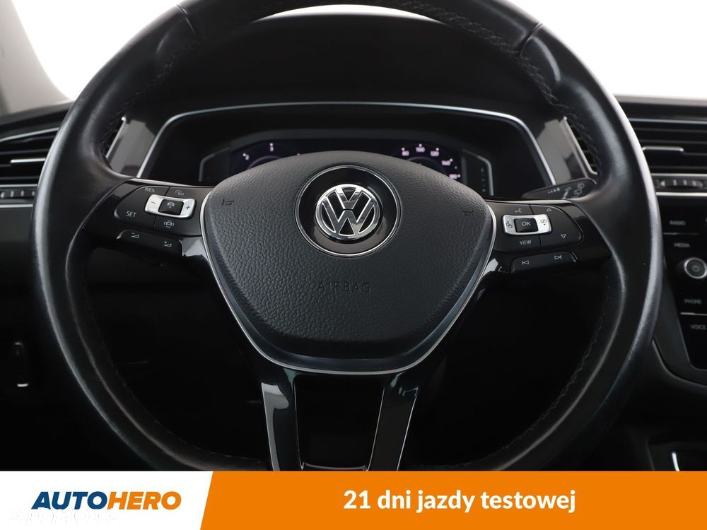 Volkswagen Tiguan - 18