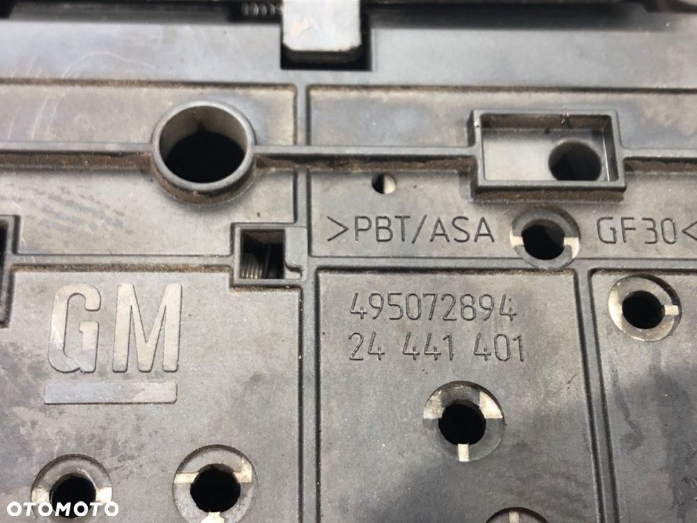 ZAMEK KLAPY TYŁ  OPEL SIGNUM liftback (Z03) 2003 - 2008 3.0 V6 CDTI (F48) 130 kW [177 KM] olej - 4