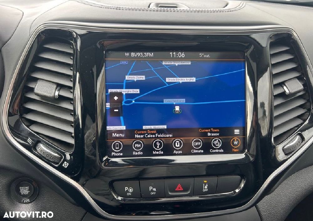 JEEP Cherokee 2020 — imagine 10