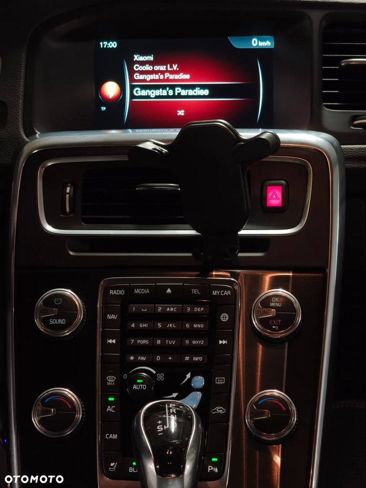 Volvo S60 T6 AWD Geartronic RDesign - 25