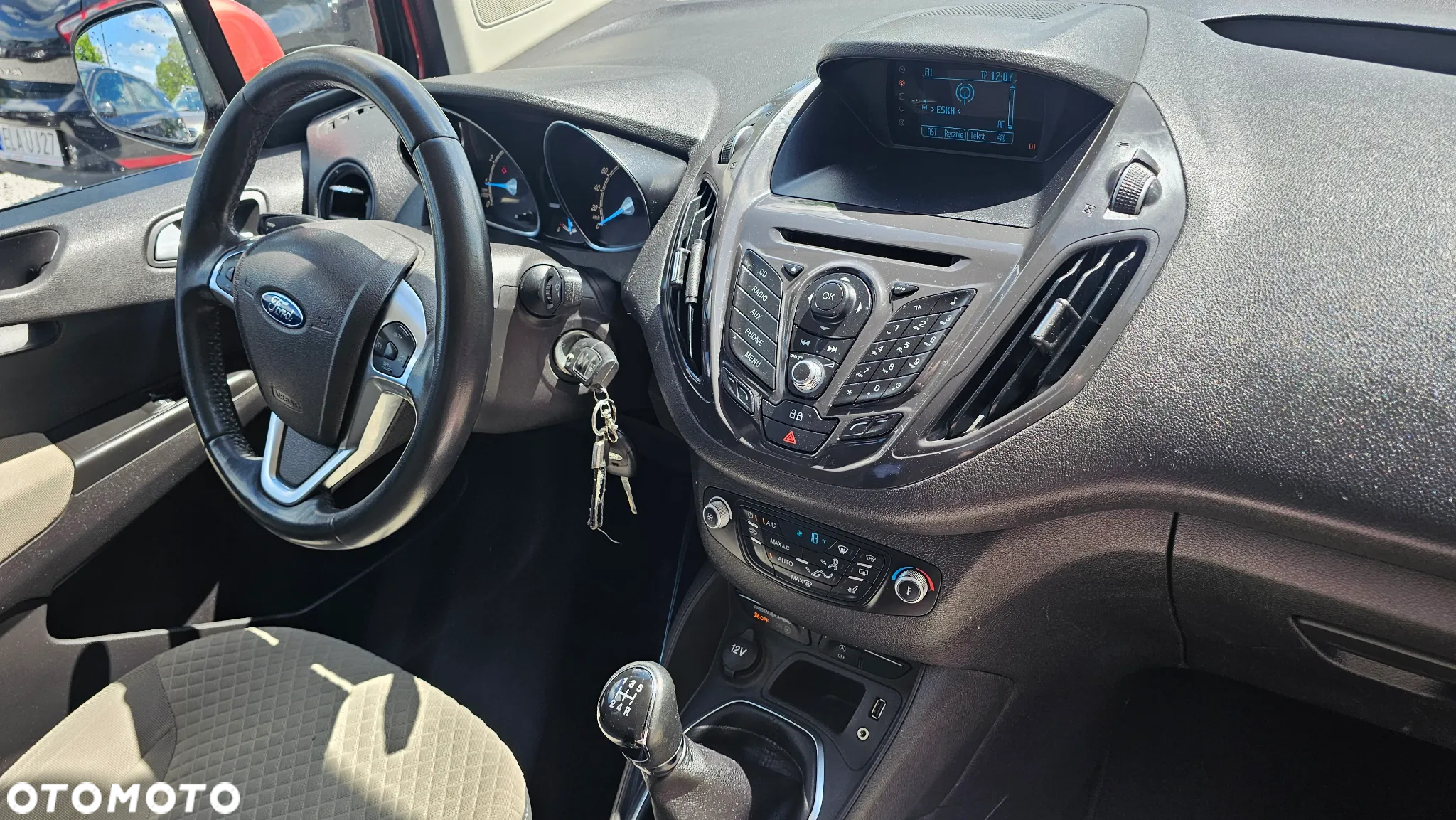 Ford Tourneo Connect 1.0 EcoBoost Start-Stop Titanium - 14