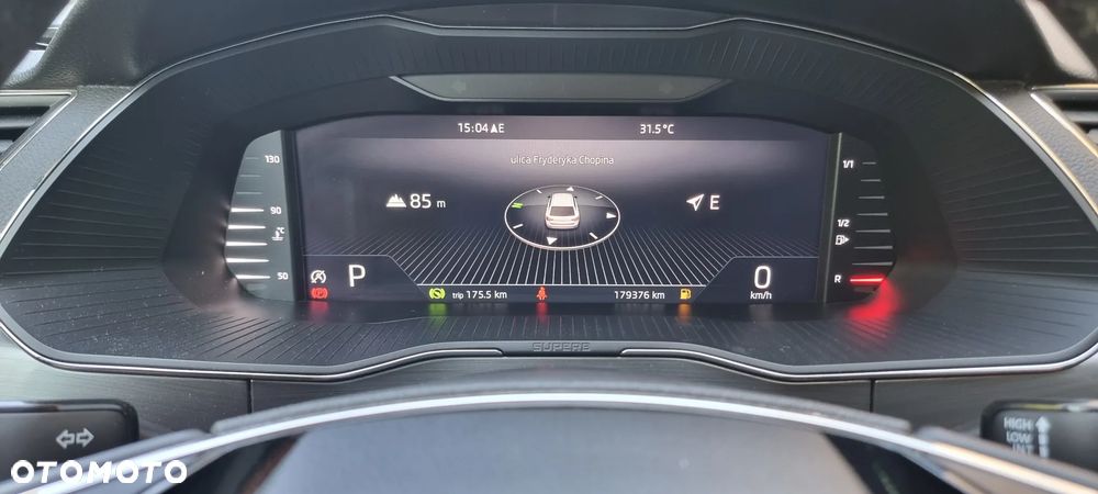 Skoda Superb 2.0 TDI SCR Style DSG - 21