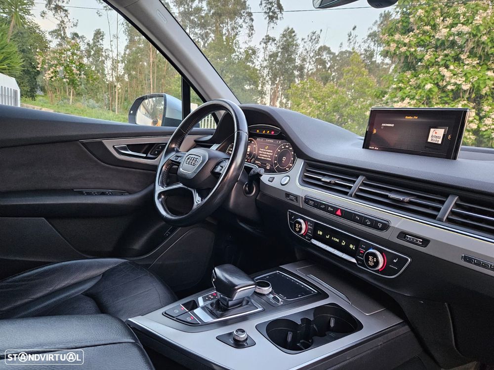 Audi Q7 - 8