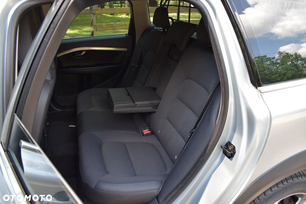 Volvo XC 70 DRIVe Momentum - 24