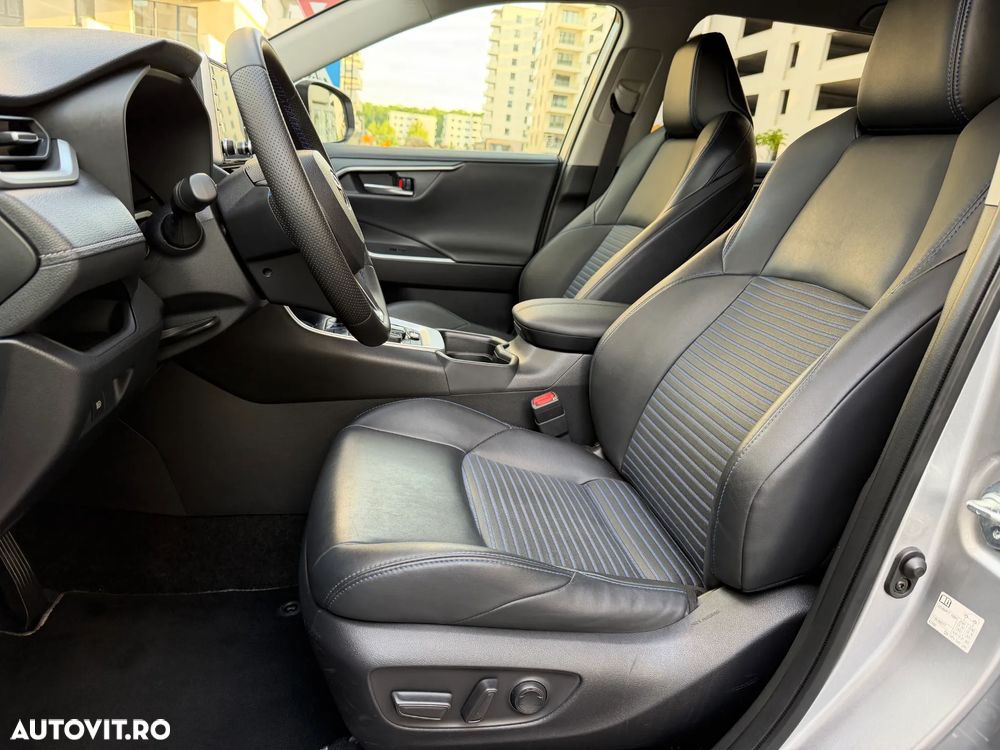 Toyota RAV4 - 12