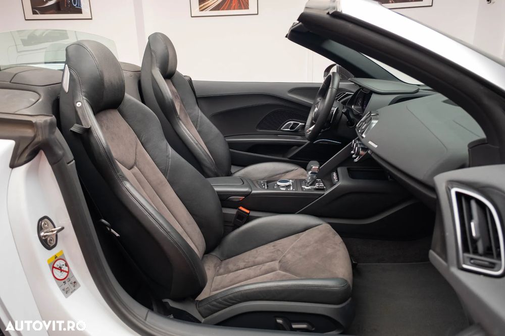 Audi R8 Spyder V10 5.2 FSI quattro S tronic - 33
