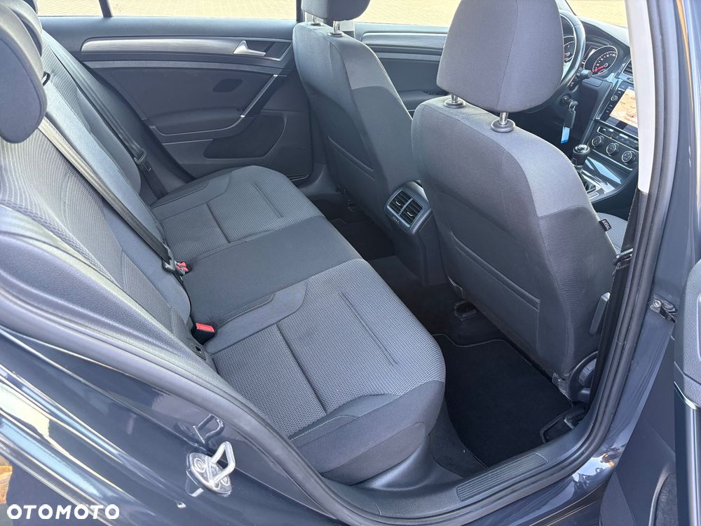 Volkswagen Golf 1.6 TDI SCR IQ.DRIVE - 12