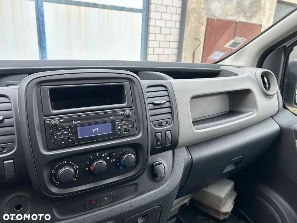 Renault Trafic - 8