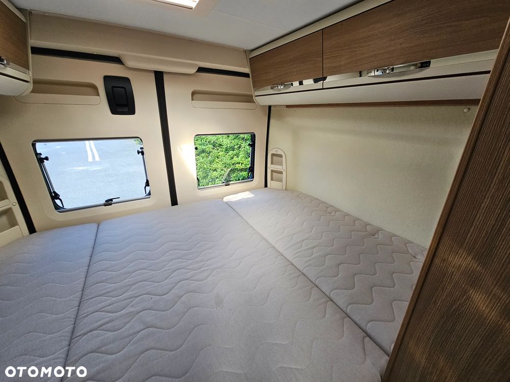 Adria TWIN 600 LUX Zimowy Hak MAX doposażony - 17