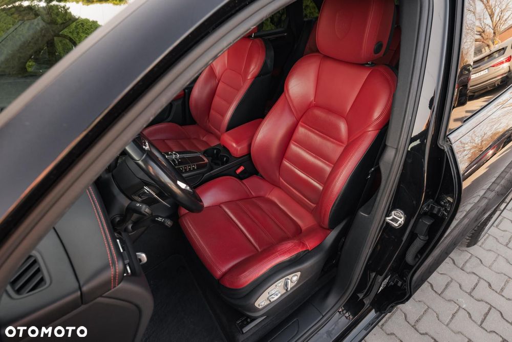 Porsche Macan Standard - 12