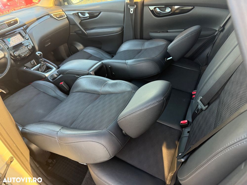 Nissan Qashqai 1.6 DCI Start/Stop Tekna - 14
