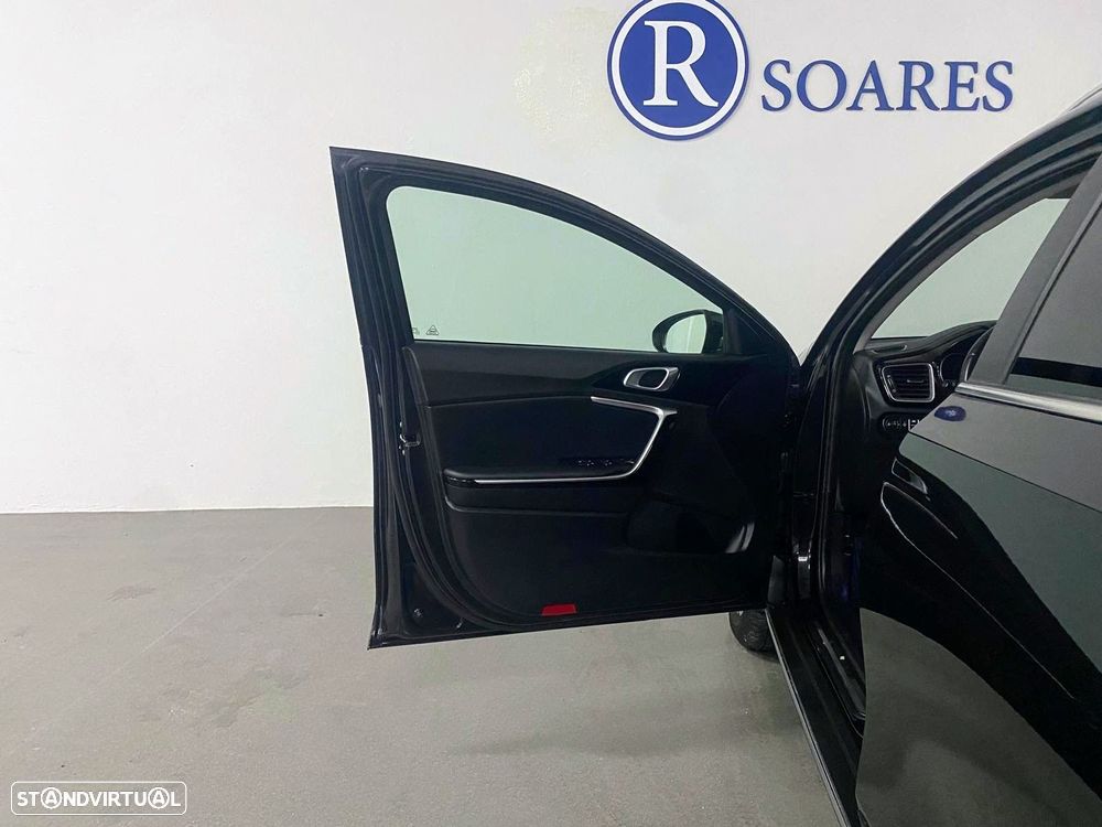 Kia XCeed 1.6 GDi PHEV Drive - 14