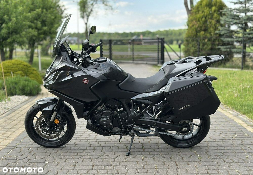 Honda NT - 8