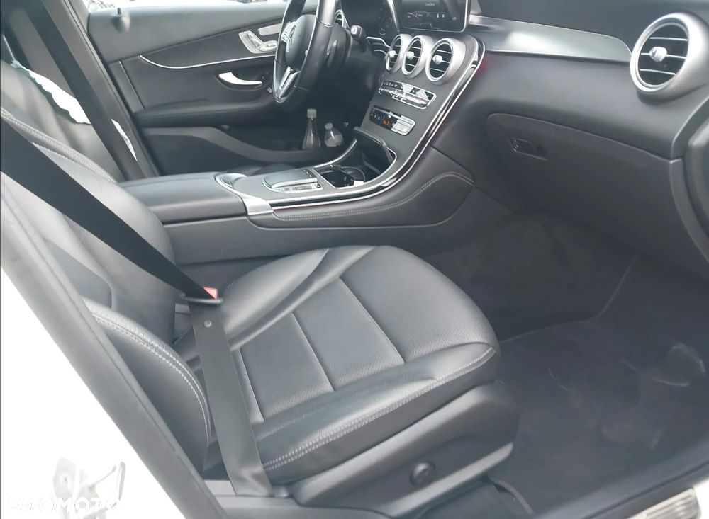 Mercedes-Benz GLC - 9