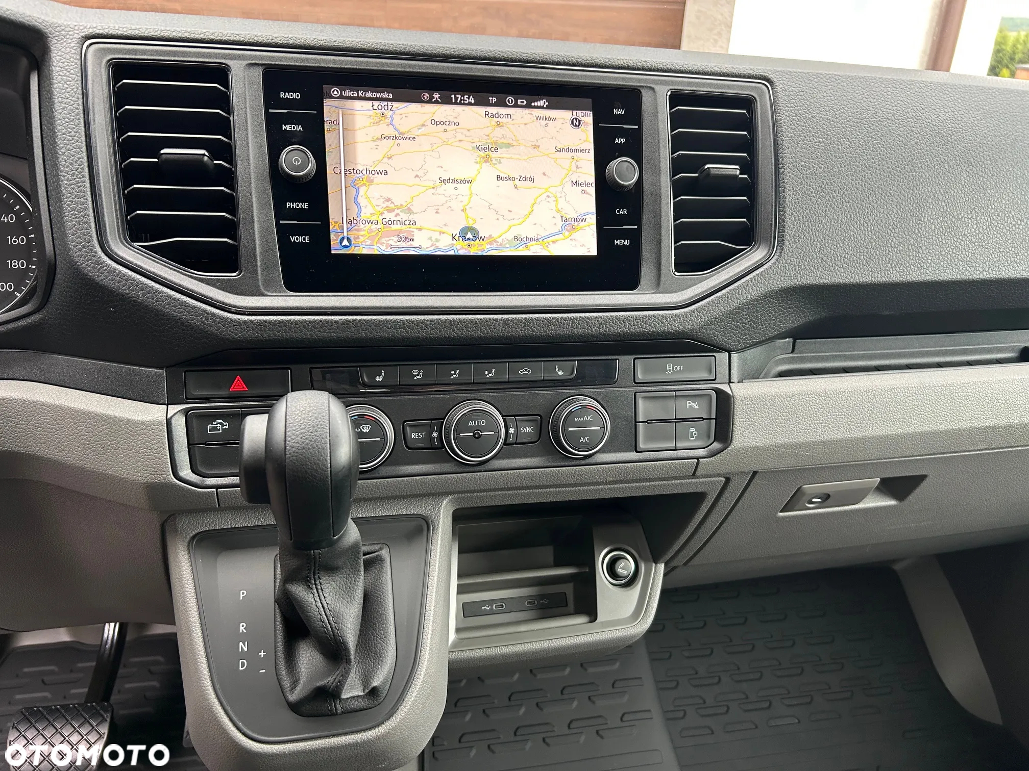 Volkswagen Grand California 680 / Automat / 2023 - 18
