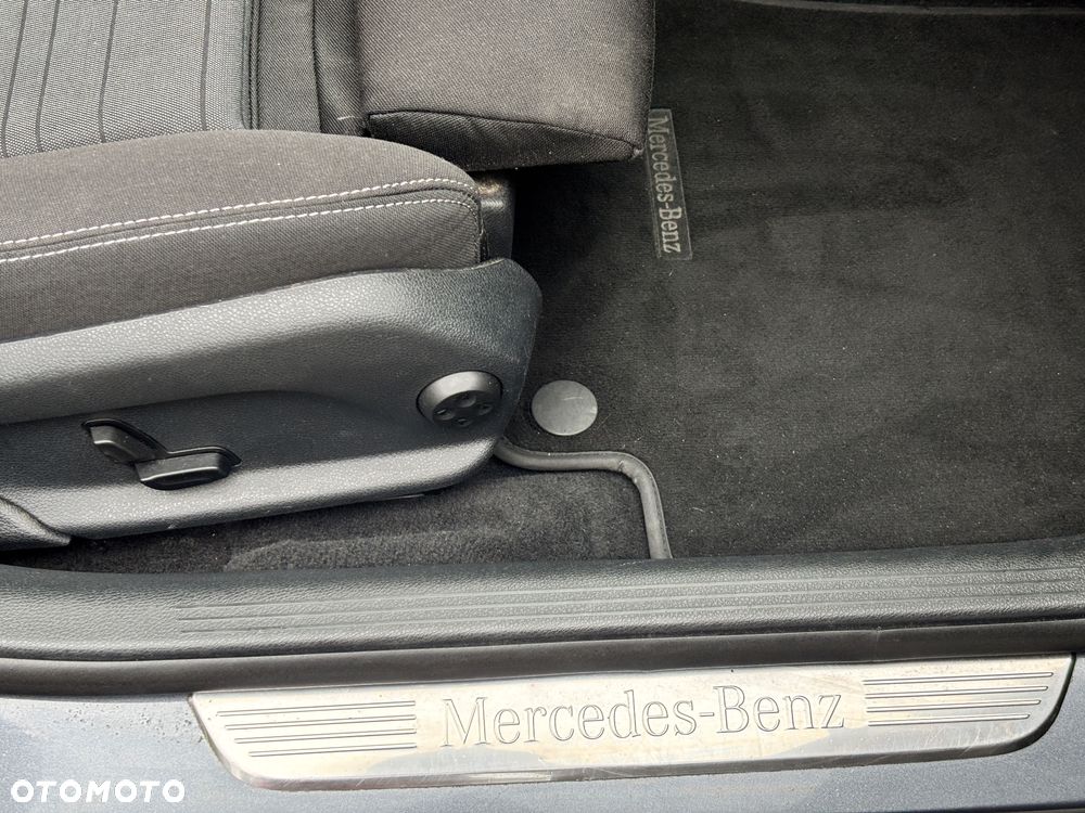 Mercedes-Benz Klasa C 220 (BlueTEC) d T 7G-TRONIC Avantgarde - 28