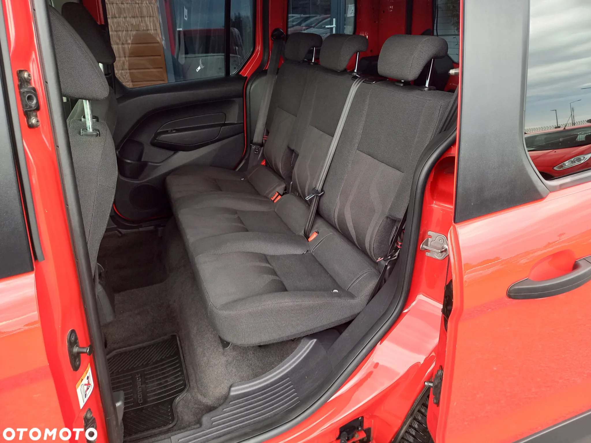 Ford Transit Connect - 15