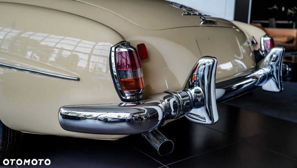 Mercedes-Benz SL - 9