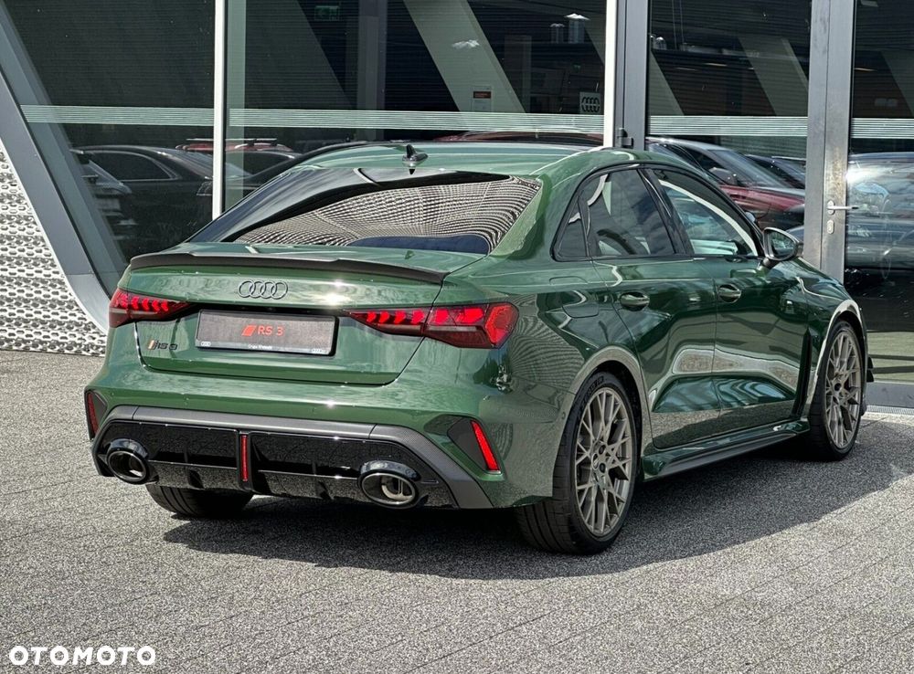 Audi RS3 Limousine - 9