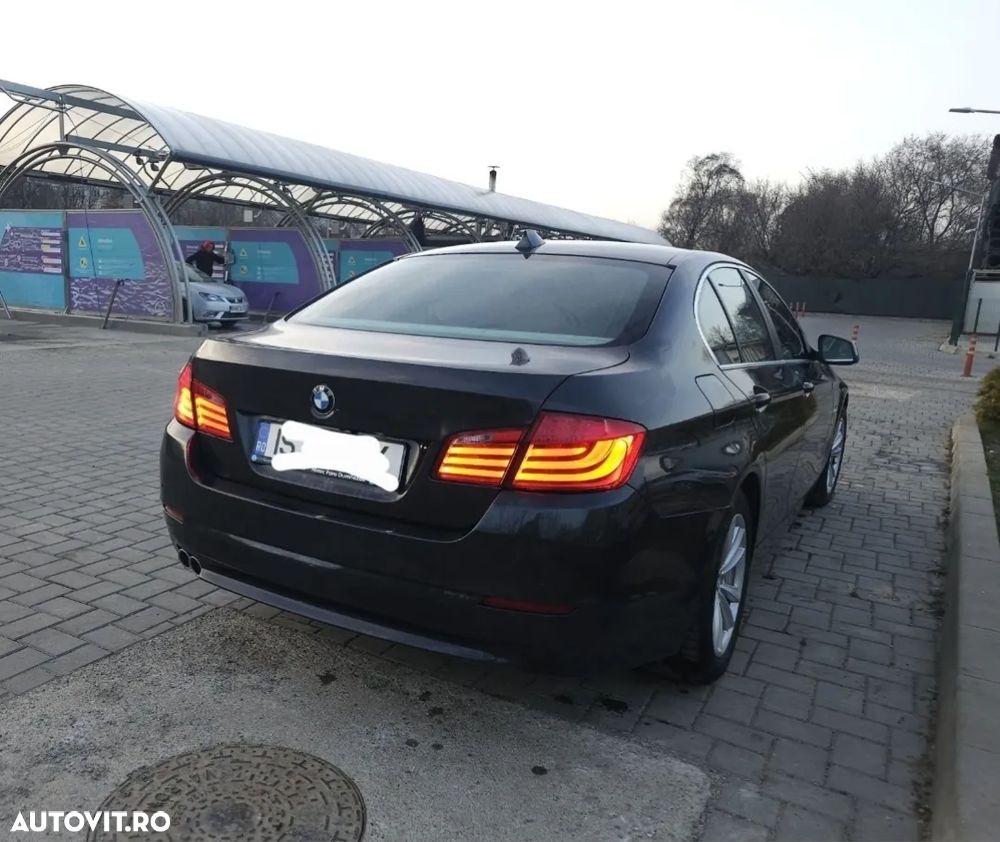 BMW Seria 5 525d xDrive - 4
