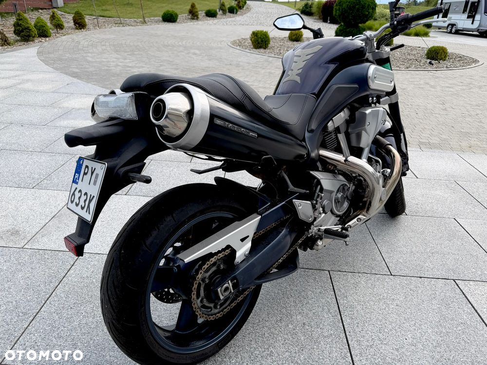 Yamaha MT - 7