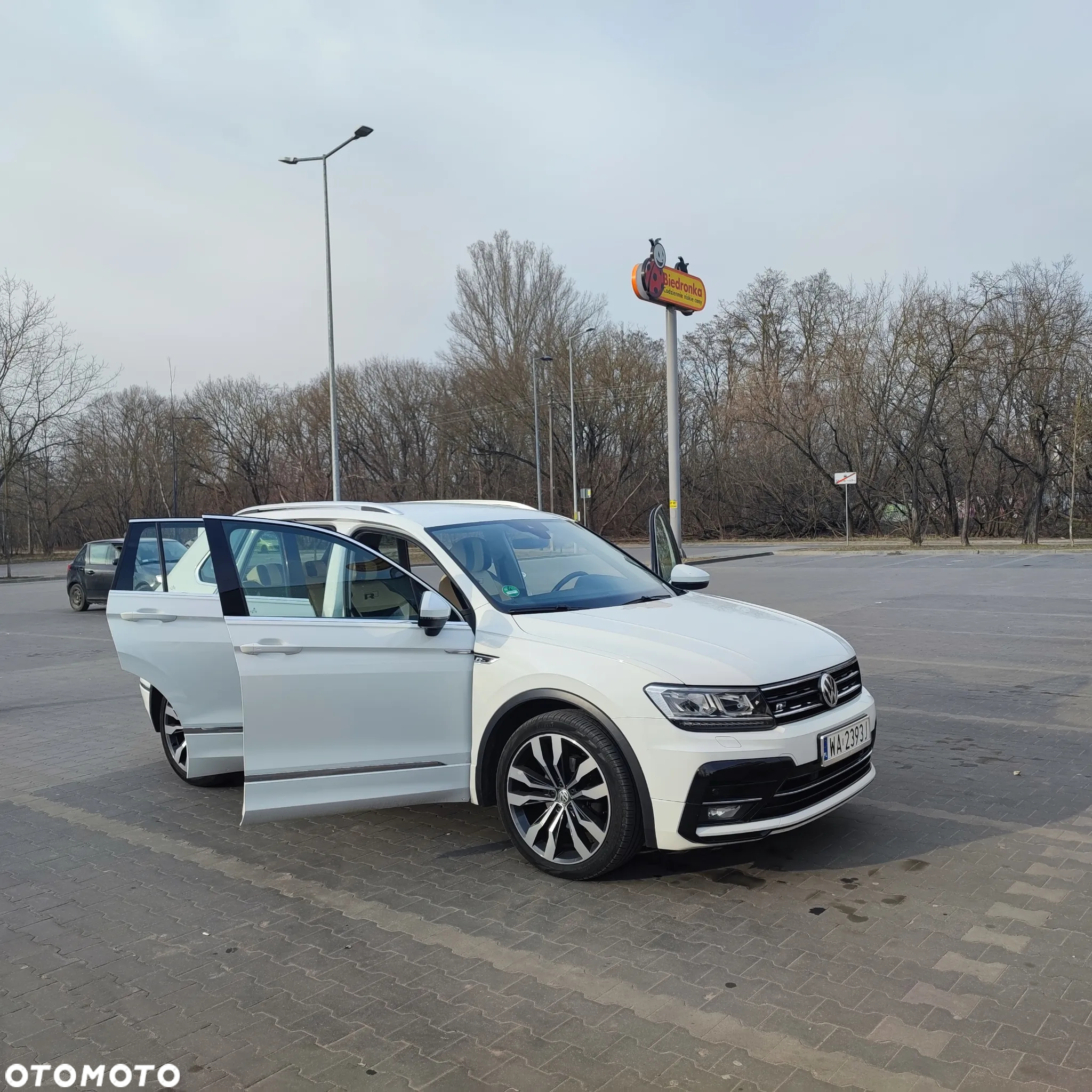 Volkswagen Tiguan 2.0 TDI SCR DSG R-Line - 4