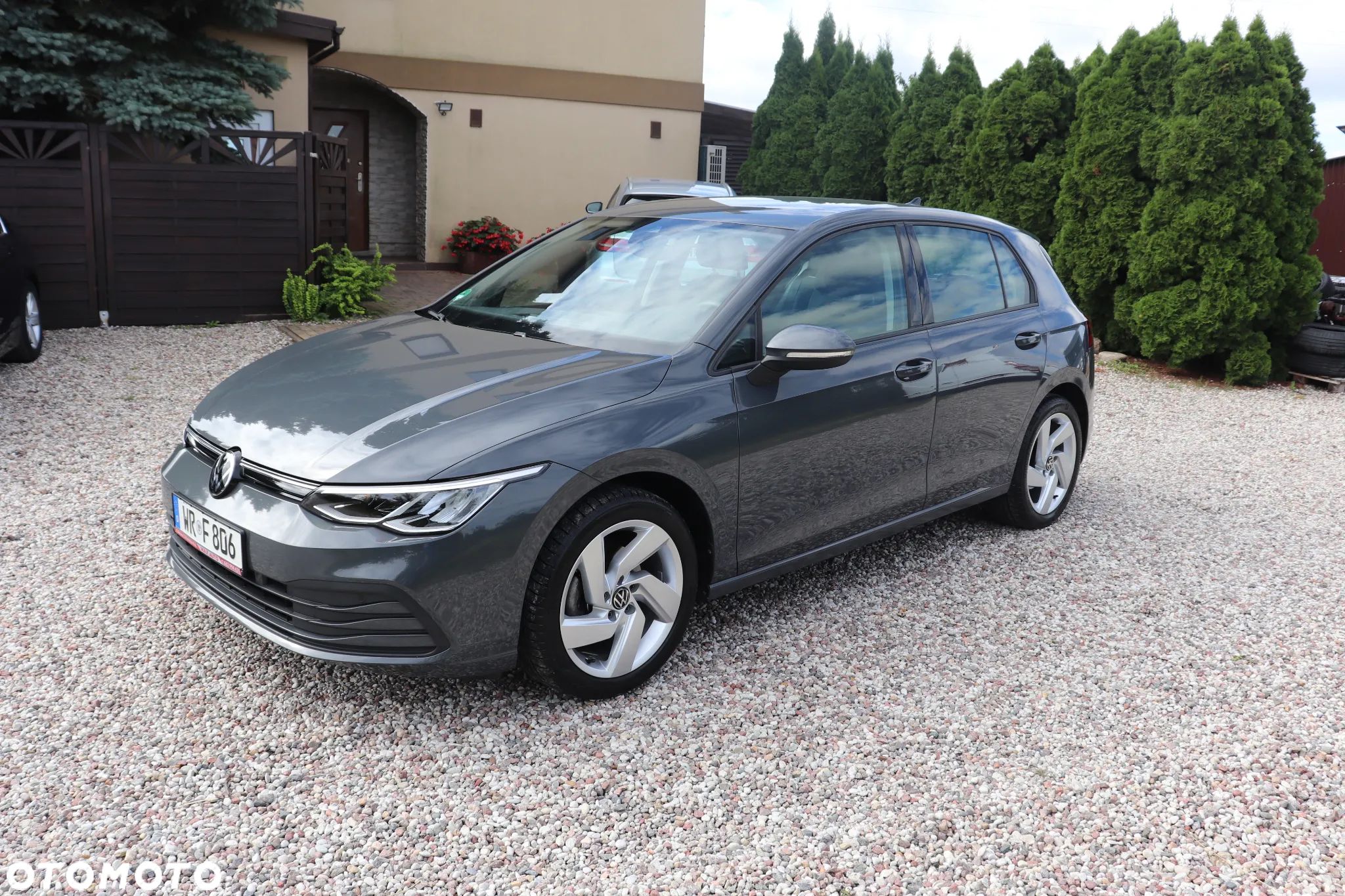 Volkswagen Golf VIII 2.0 TDI Life Plus - 1