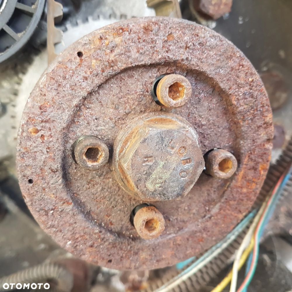 silnik motor wał głowica blok tłoki foks lombardini lgw 523 mpi AIXAM 500-5  Aixam A.751  Aixam Crossline L  Aixam Roadline  Aixam Scouty Gt  Aixam Minivan 500-5  Belier Divane  Belier Docker  belier Opale  Belier Vx  Chatenet Barooder  Chatenet Ch26  Chatenet Speedino  Microcar MC 1 / 2  Microcar M Go 1 / 2  Microcar M-GO 3 / 4  Microcar M8  Ligier XTOO  Ligier IXO - 14