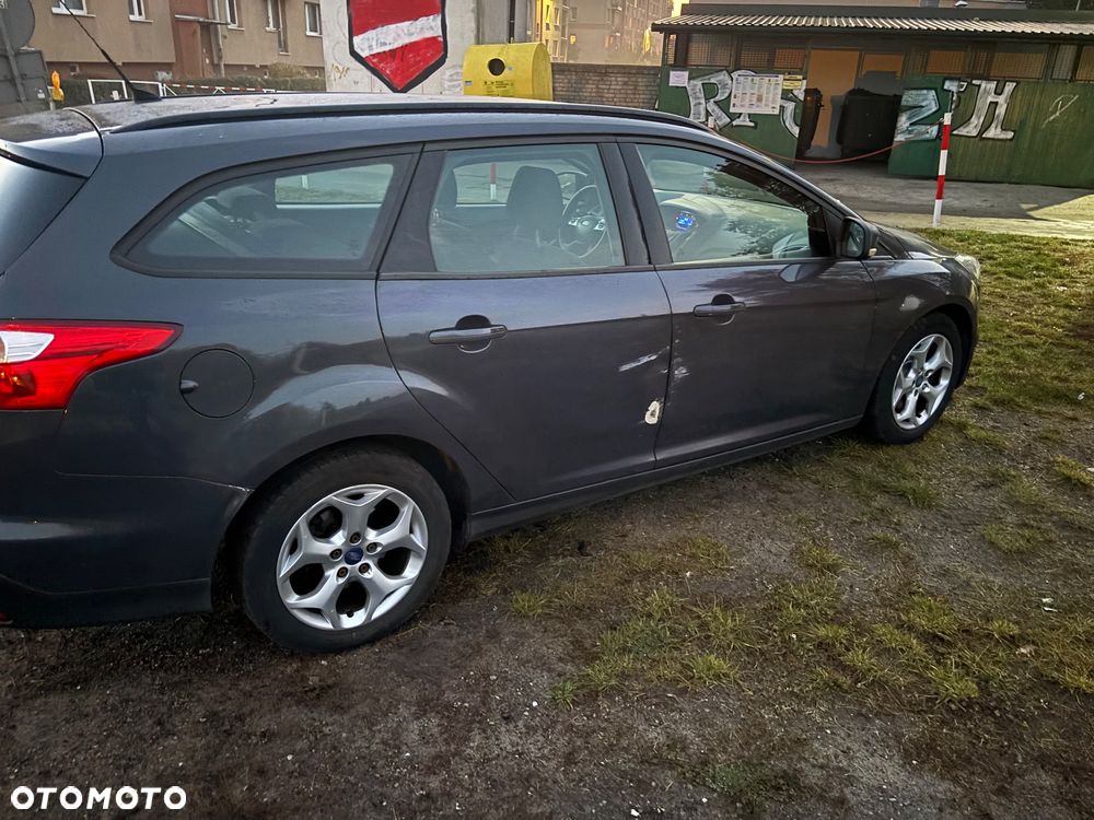 Ford Focus 2011 photo 5