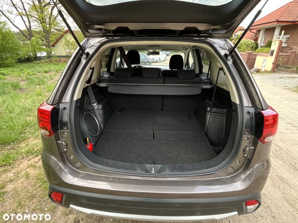 Mitsubishi Outlander 2.0 Intense + 4WD CVT - 26