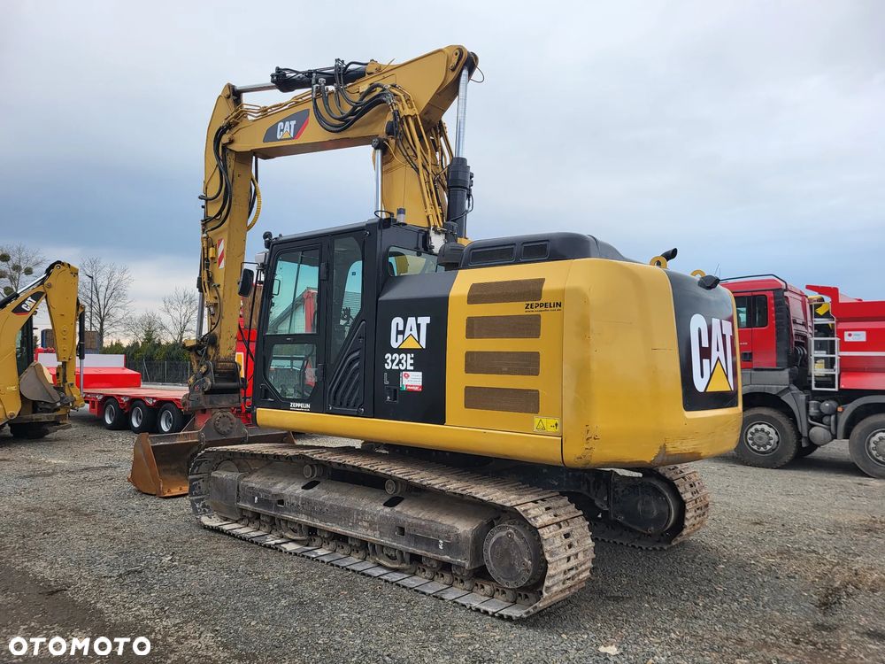 Caterpillar 323 EL / z Niemiec / Ramię 3 razy łamane / - 3