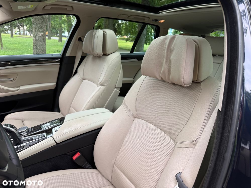 BMW Seria 5 530d xDrive Luxury Line - 24