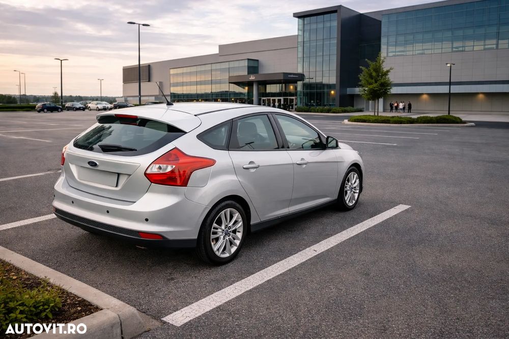 Ford Focus 1.6 TDCI DPF Titanium - 1