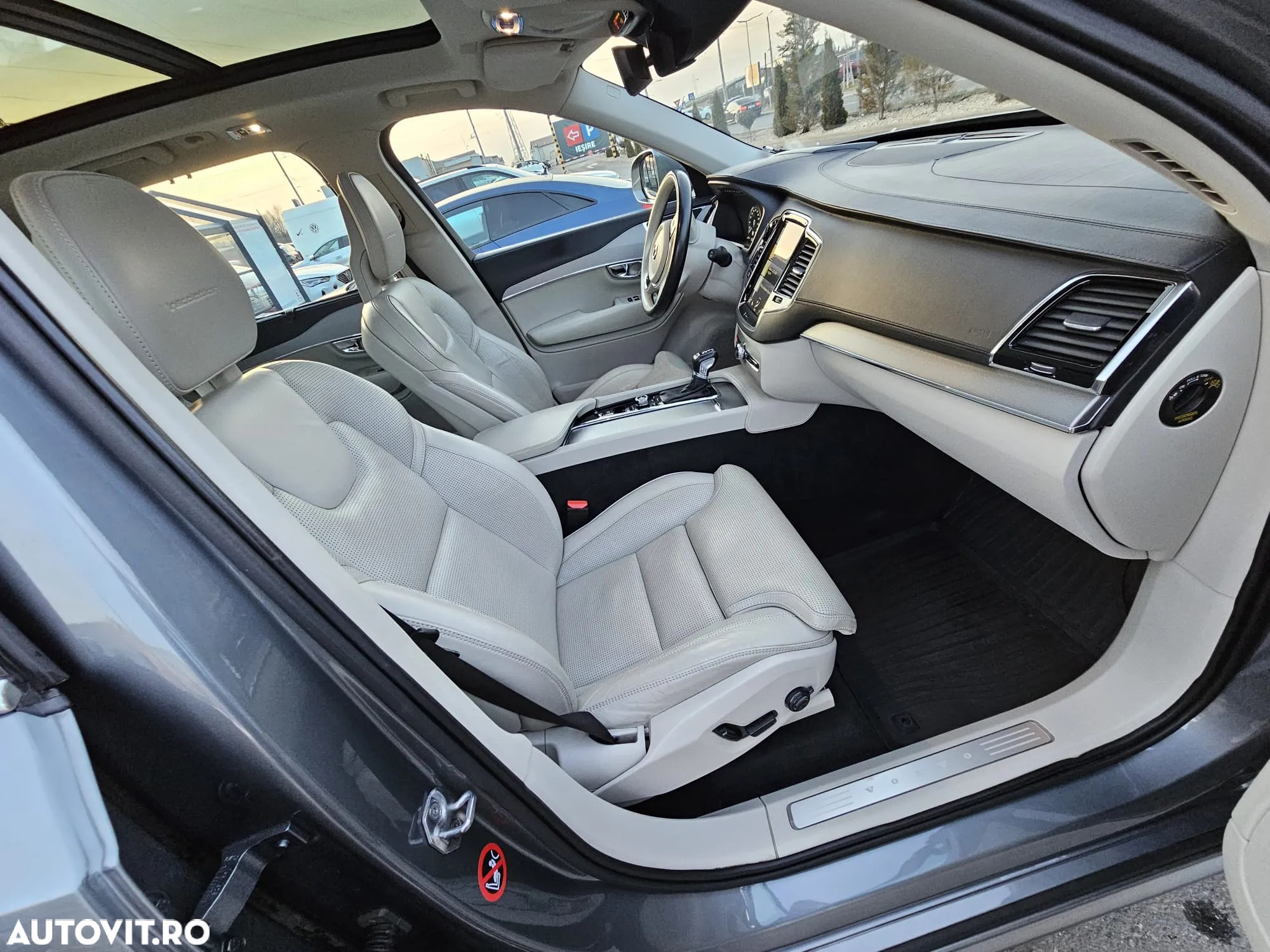 Volvo XC 90 D5 AWD Inscription - 8