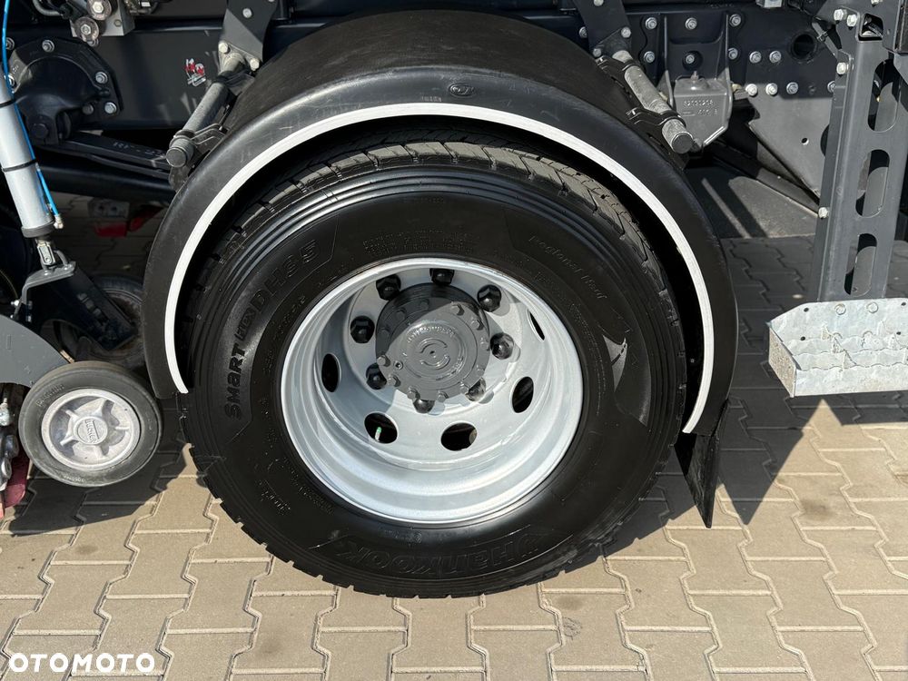 Volvo FL 15.250 Euro 6 // zamiatarka JOHNSTON VT652 //  BUCHER // odkurzacz , polewaczka - 22