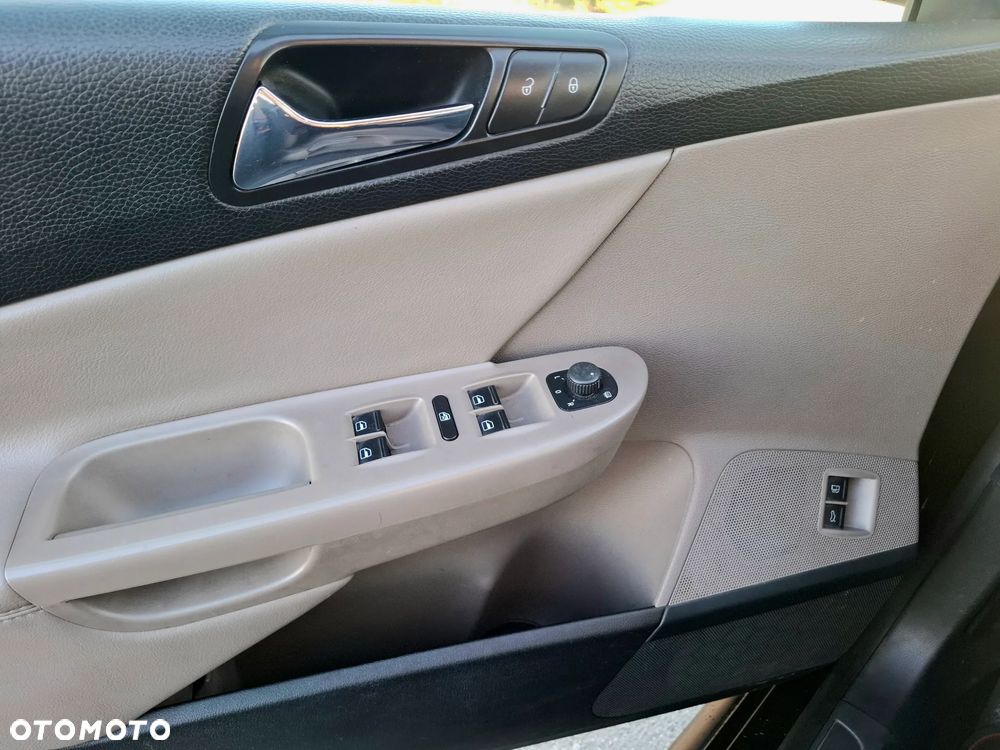 Volkswagen Passat Variant 2.0 TDI Highline - 8