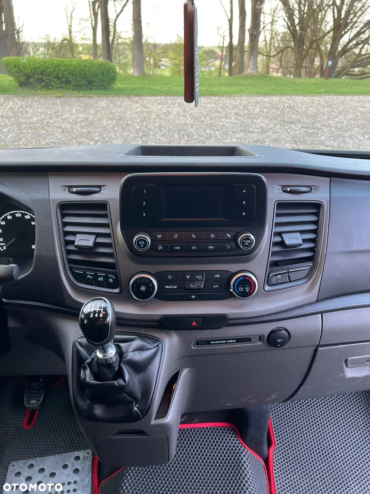 Ford Transit Custom - 11